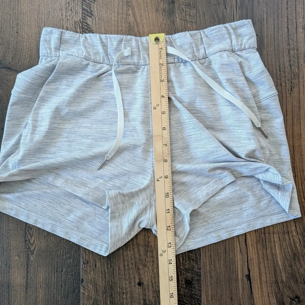 Lululemon On The Fly Short *2.5
